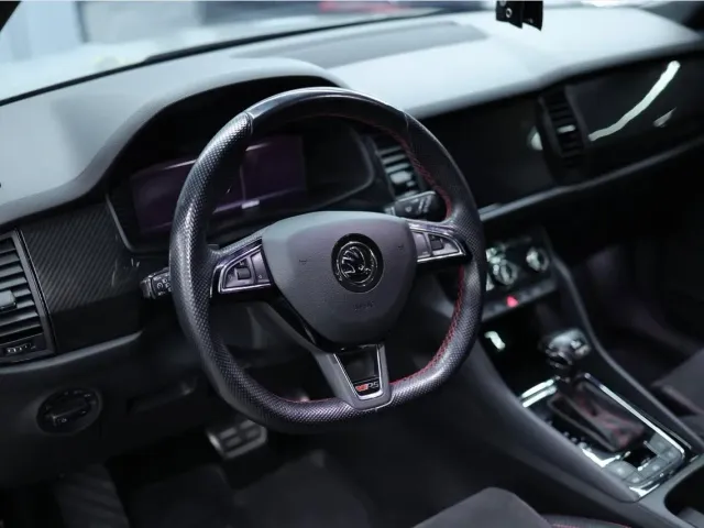 Skoda Kodiaq RS - фото 3