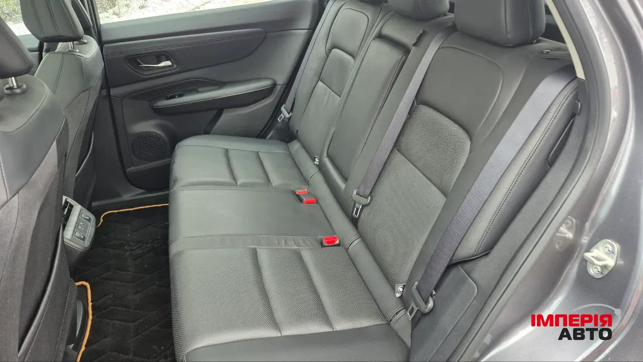 Nissan Ariya - фото 25