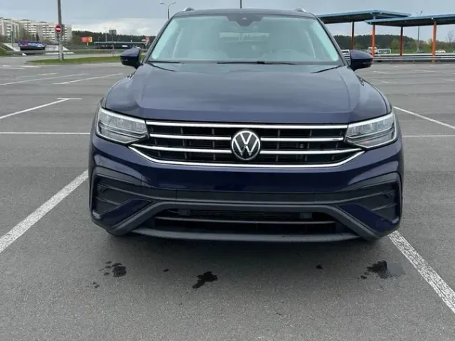 Volkswagen Tiguan - фото 1