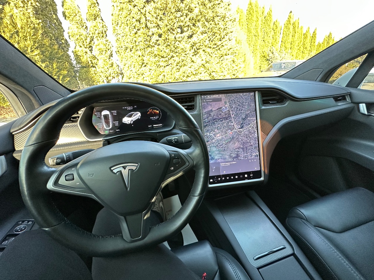Tesla Model X - фото 19