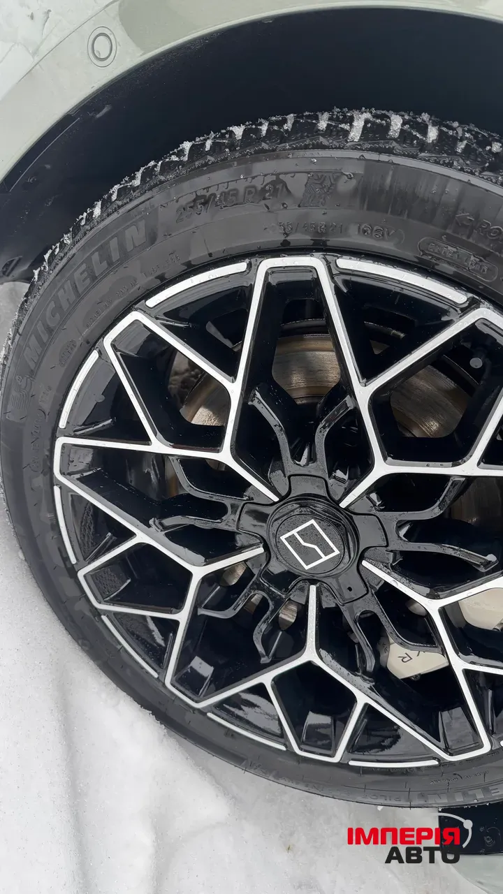 Zeekr 001 - фото 12