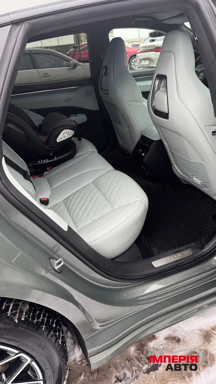 Zeekr 001 - фото 6