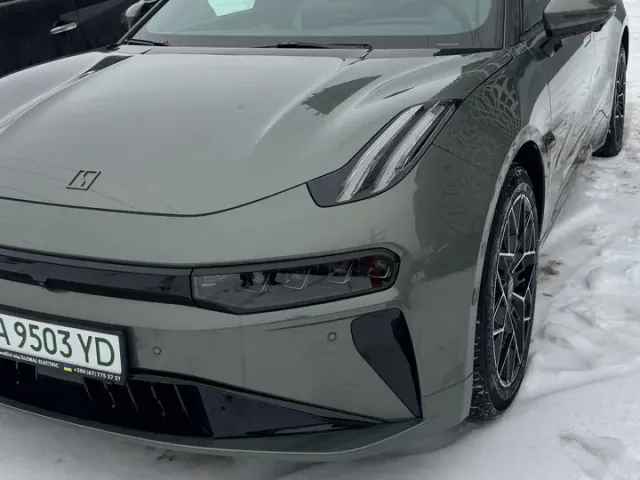 Zeekr 001 - фото 3