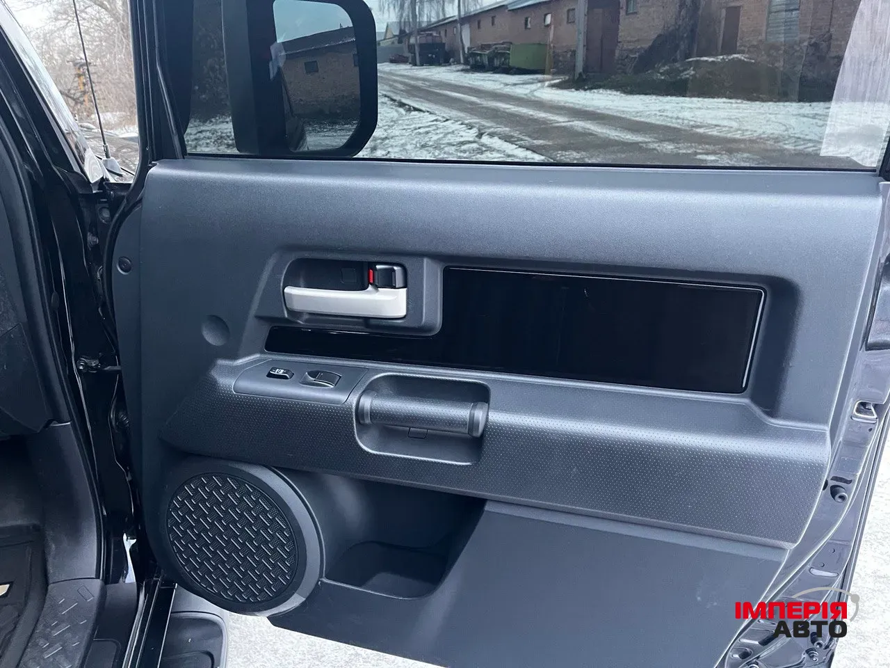 Toyota FJ Cruiser - фото 8