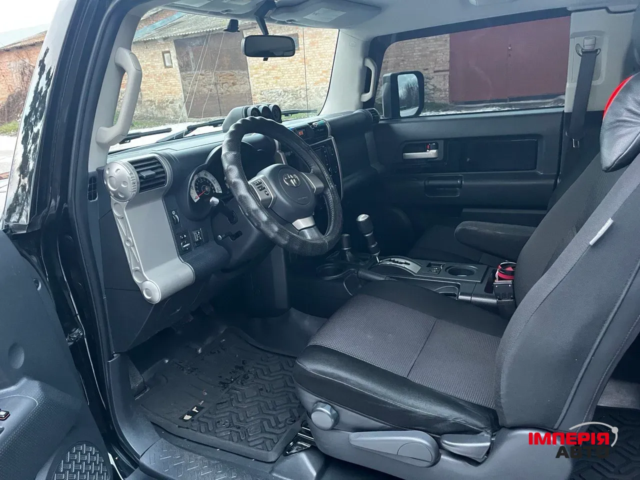 Toyota FJ Cruiser - фото 11