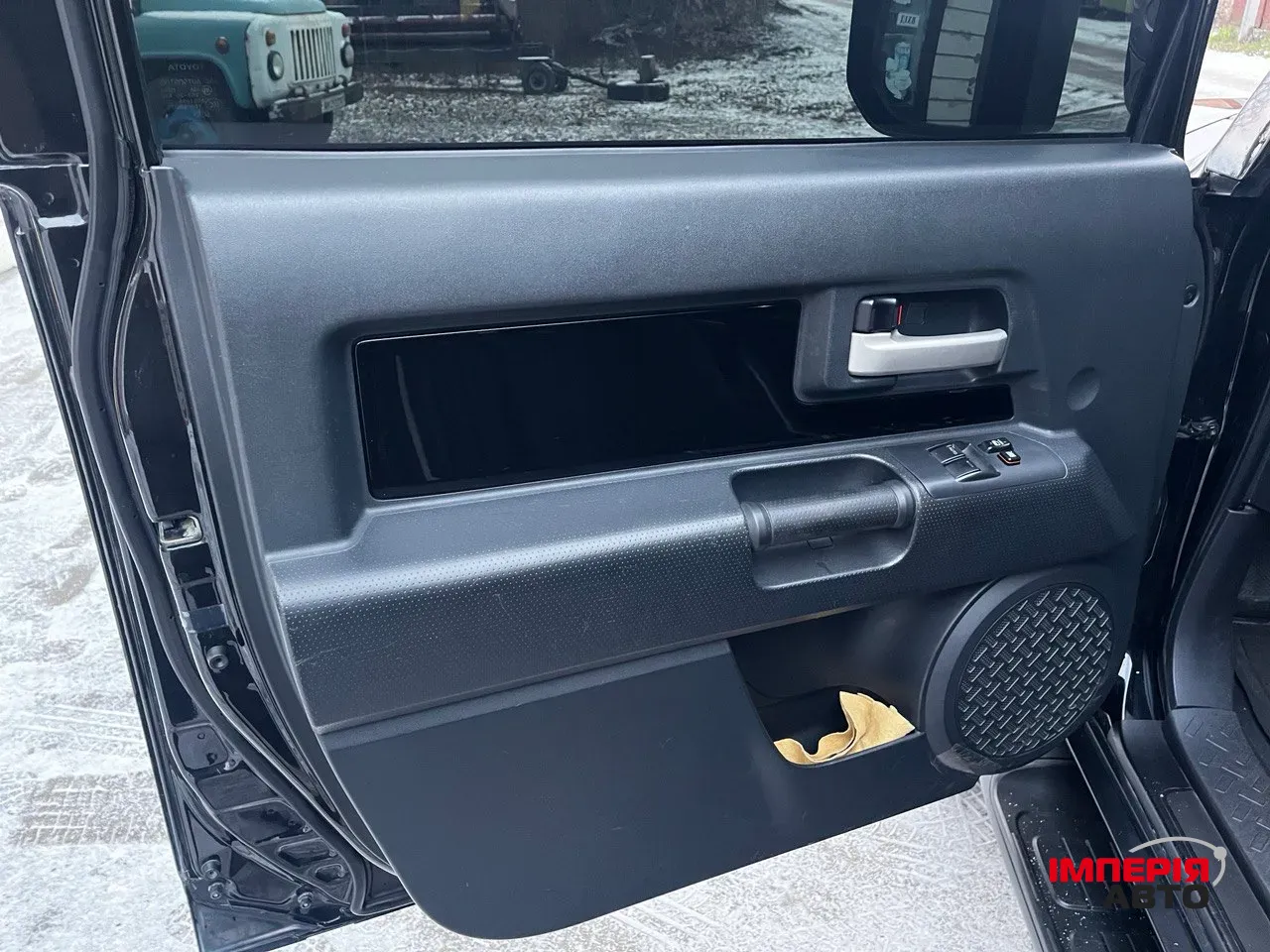 Toyota FJ Cruiser - фото 6