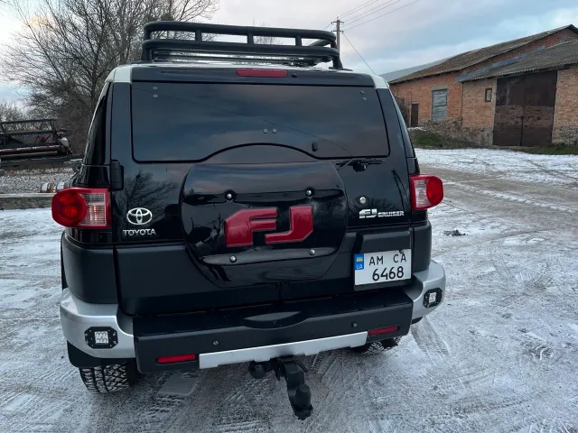 Toyota FJ Cruiser - фото 5