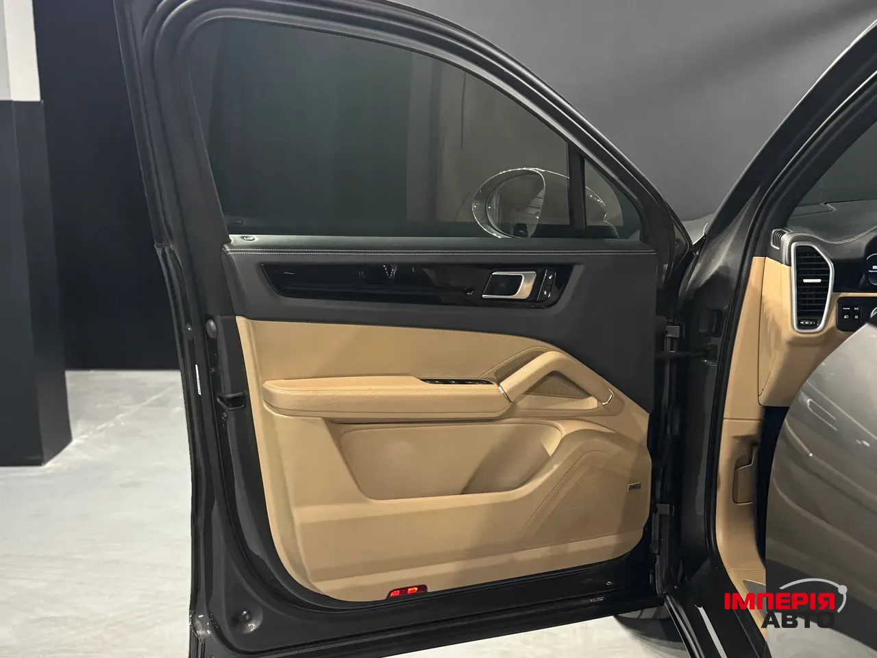 Porsche Cayenne - фото 15