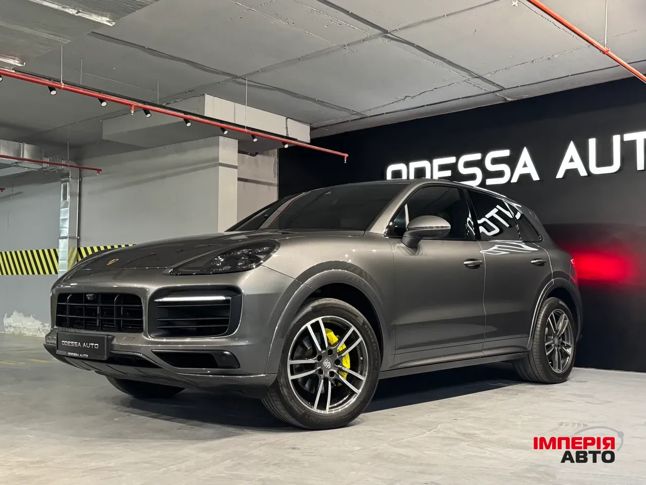 Porsche Cayenne - фото 1