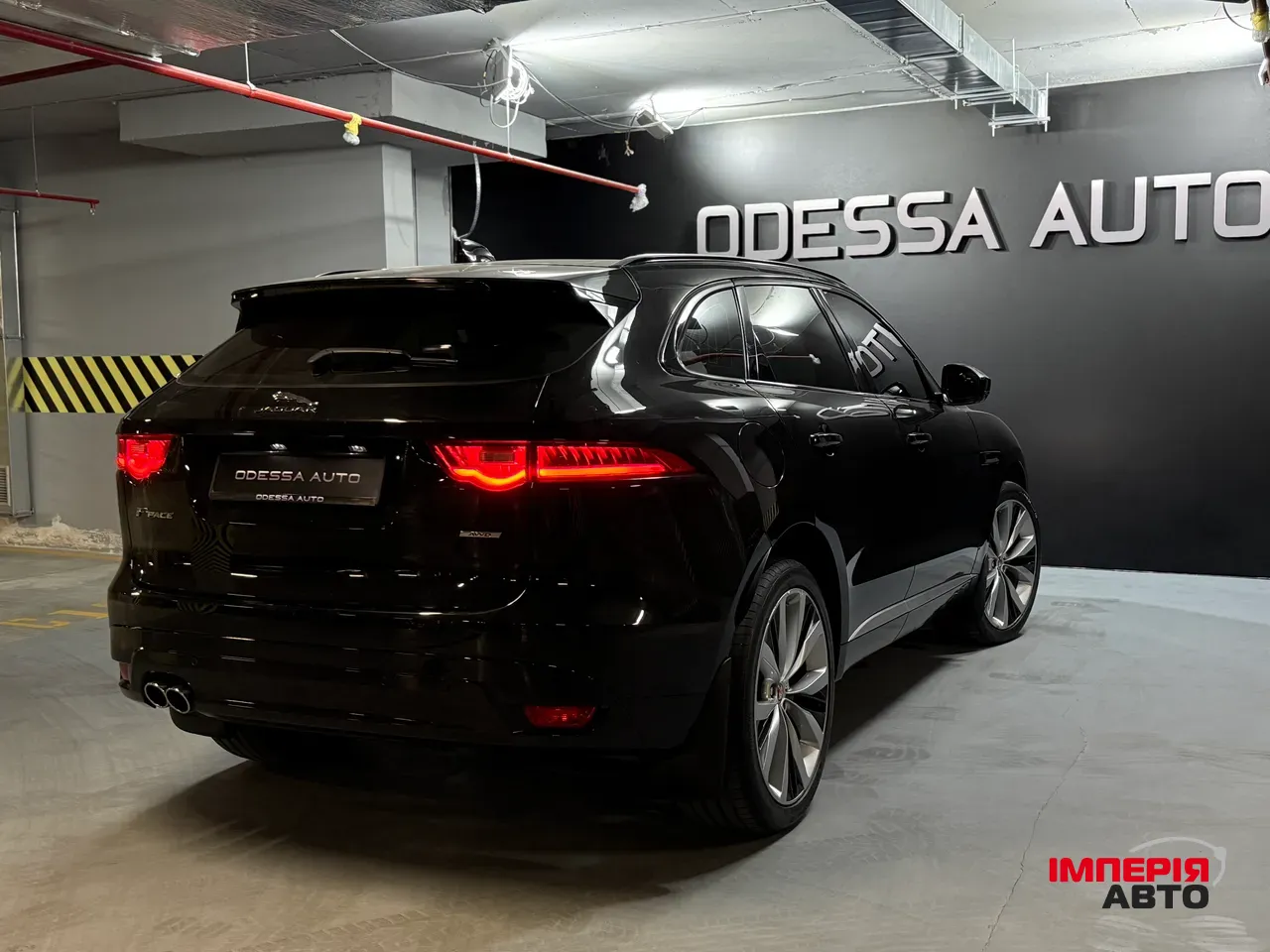 Jaguar F-Pace - фото 13