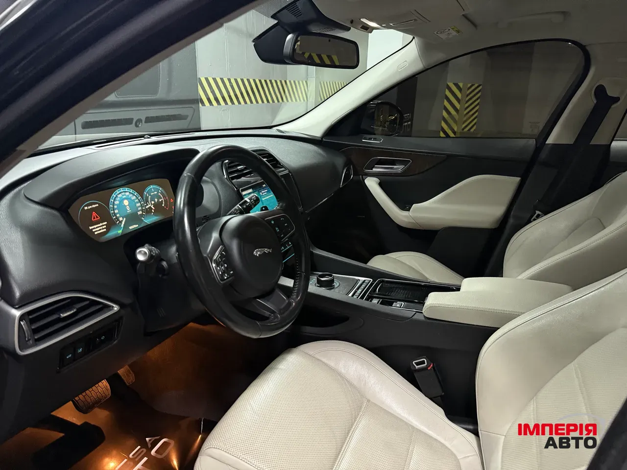 Jaguar F-Pace - фото 20