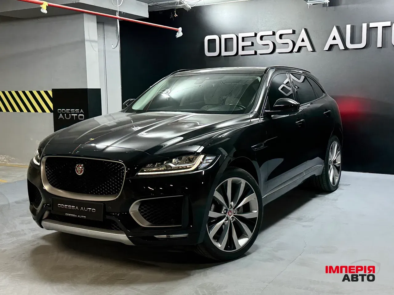 Jaguar F-Pace - фото 6