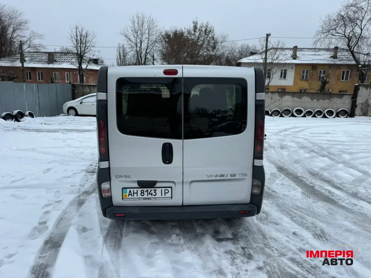 Opel Vivaro - фото 15