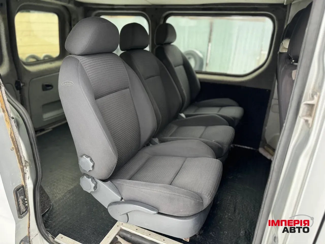 Opel Vivaro - фото 10