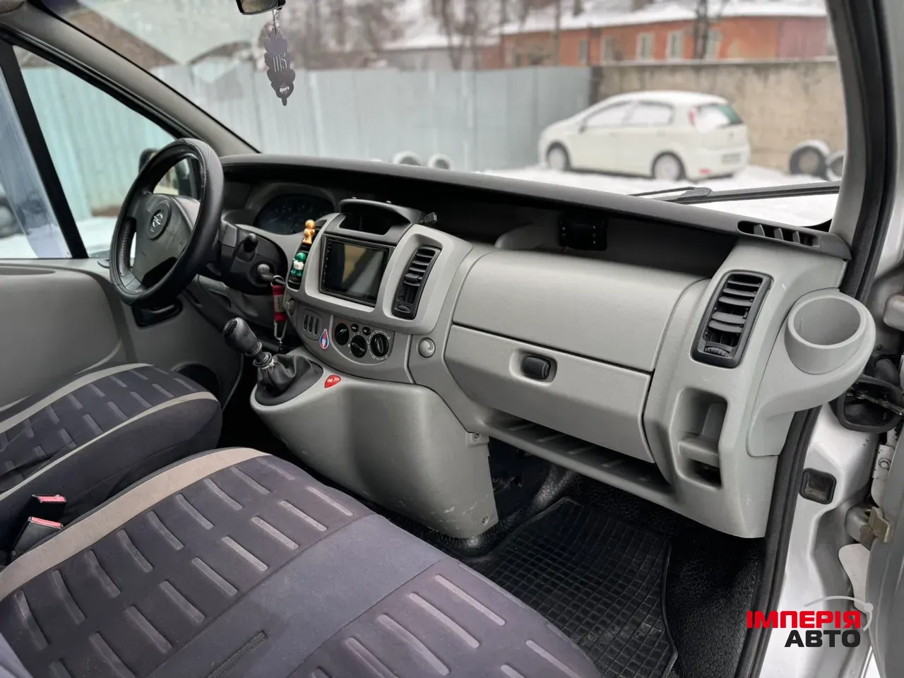 Opel Vivaro - фото 13