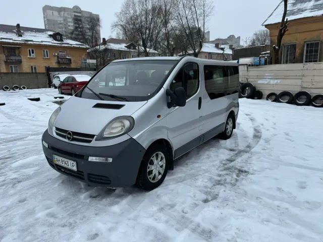 Opel Vivaro - фото 1