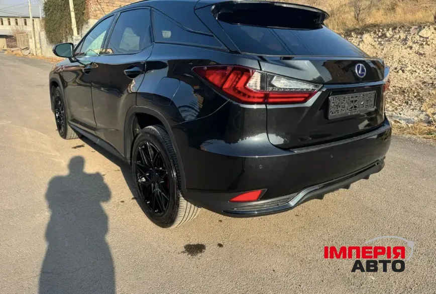 Lexus RX - фото 2