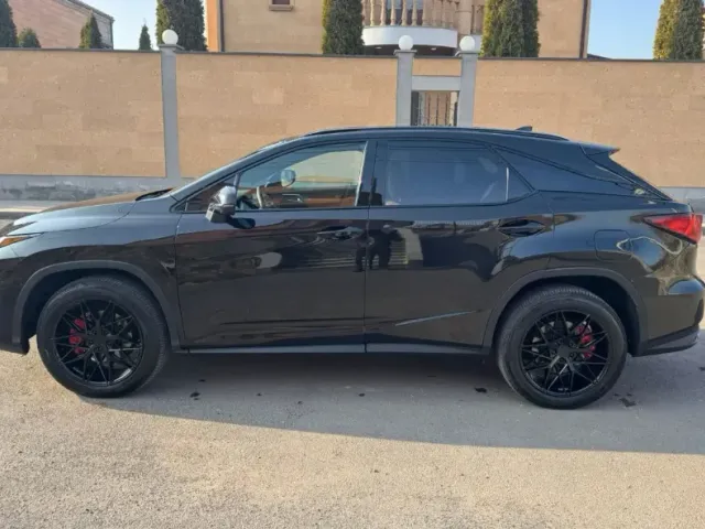 Lexus RX - фото 3