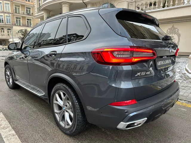 BMW X5 - фото 4