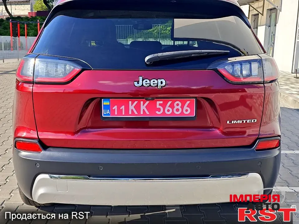 Jeep Cherokee - фото 3