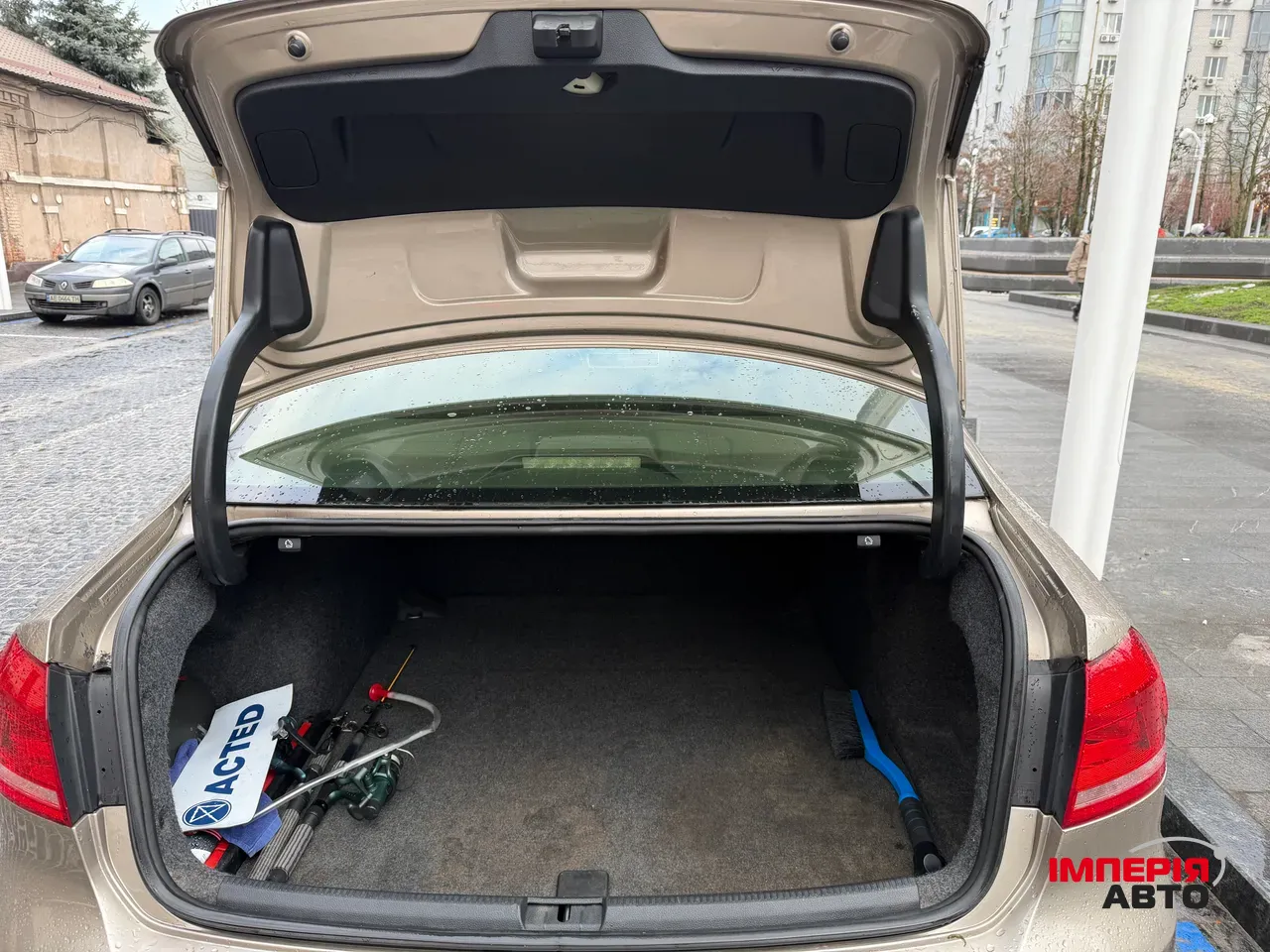 Volkswagen Passat (North America and China) - фото 10