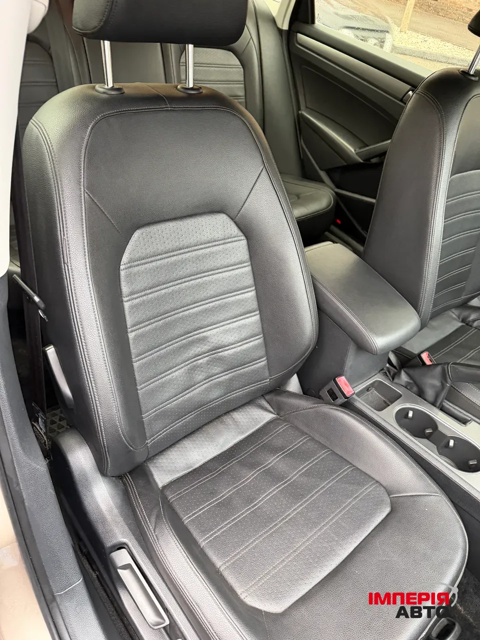 Volkswagen Passat (North America and China) - фото 14