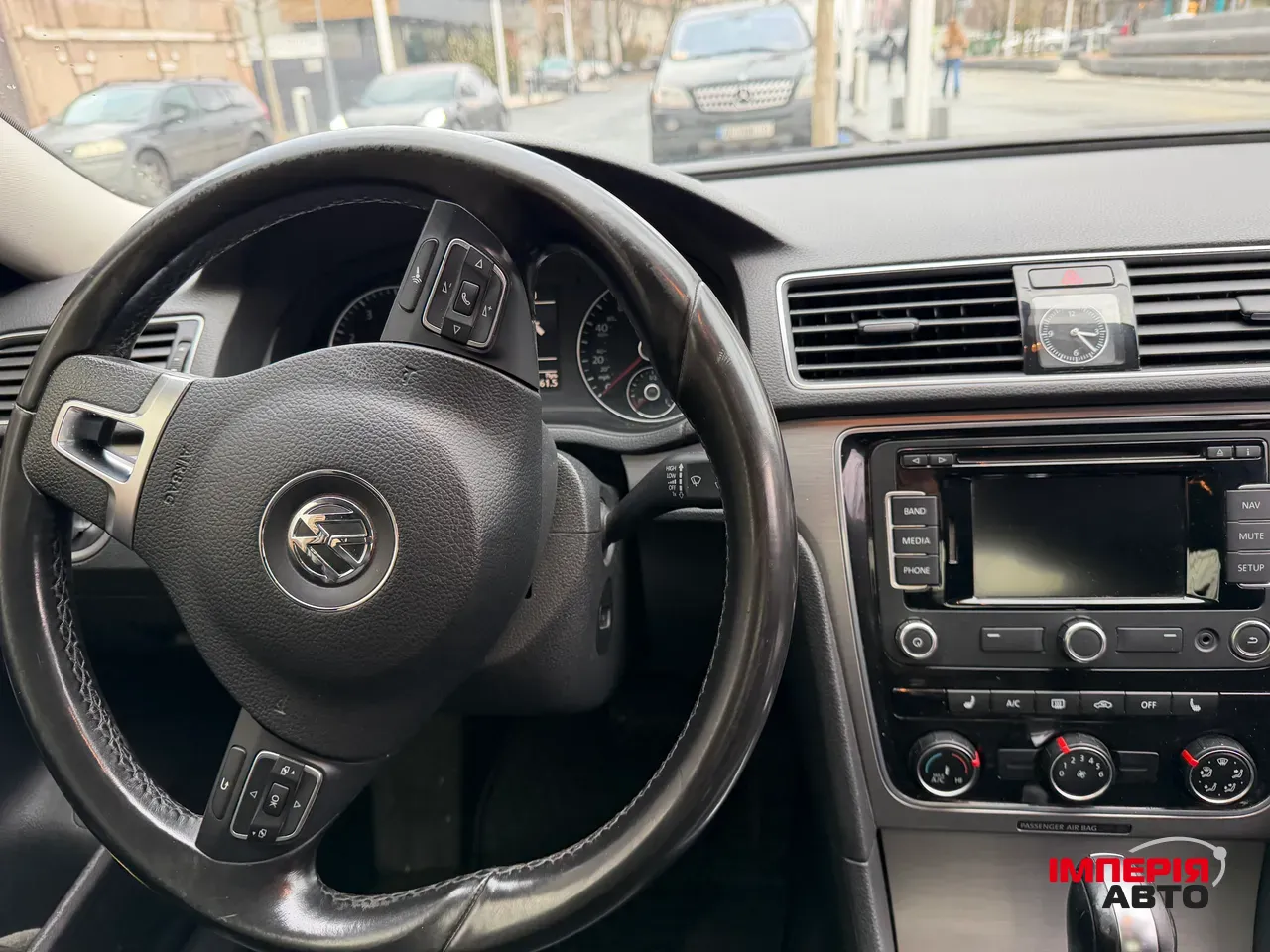 Volkswagen Passat (North America and China) - фото 15