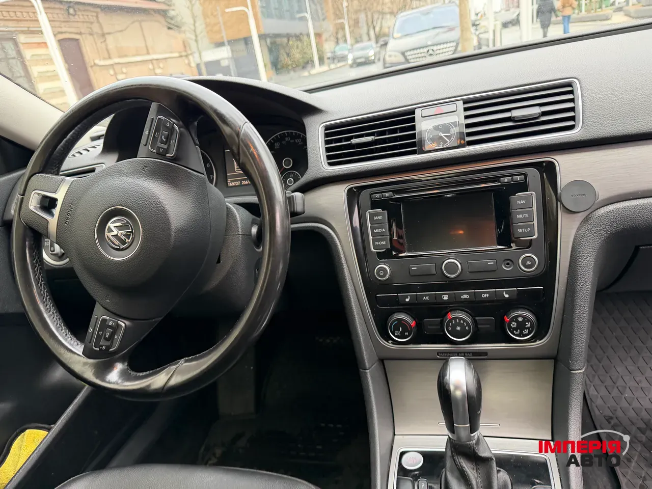 Volkswagen Passat (North America and China) - фото 13