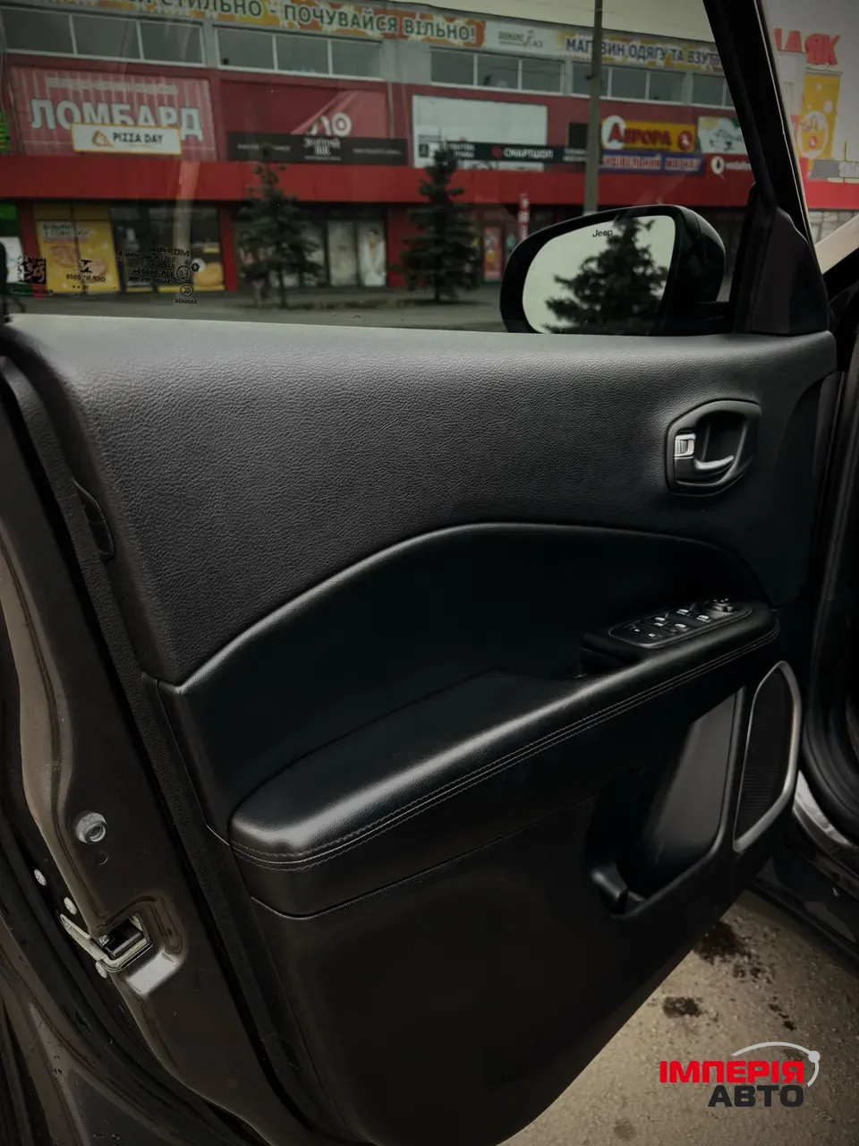 Jeep Compass - фото 6