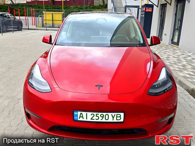 Tesla Model Y - фото 5