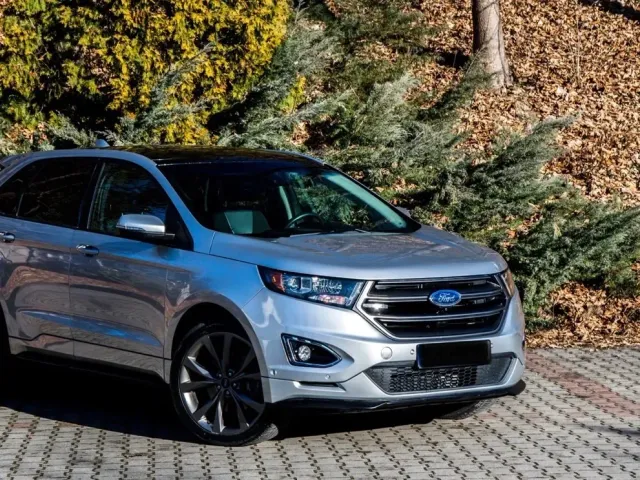 Ford Edge - фото 2