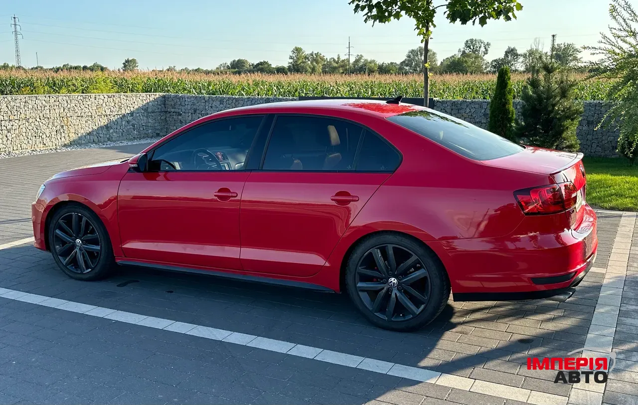 Volkswagen Jetta - фото 5