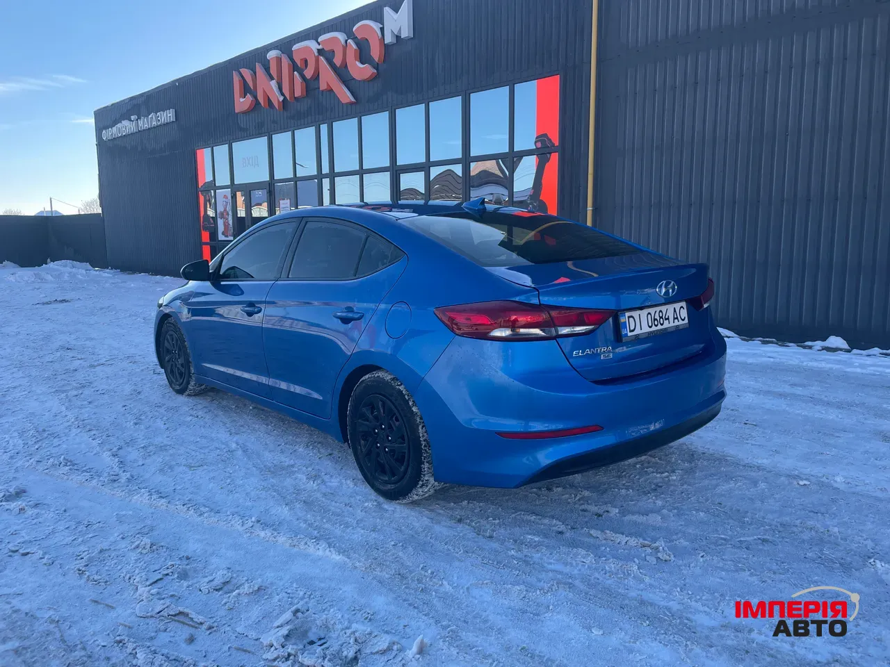 Hyundai Elantra - фото 7