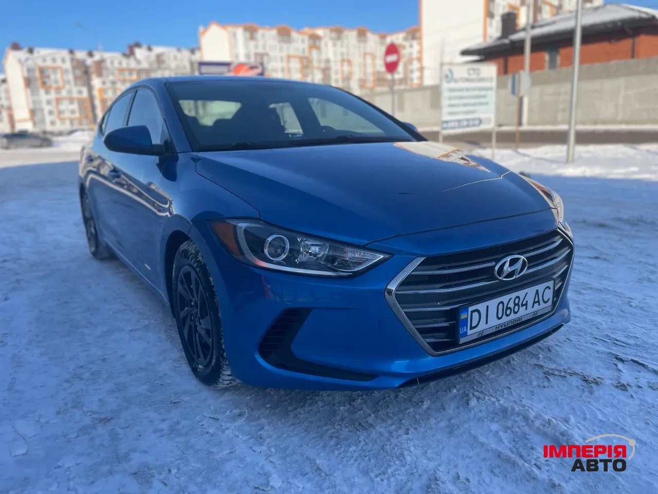 Hyundai Elantra - фото 3
