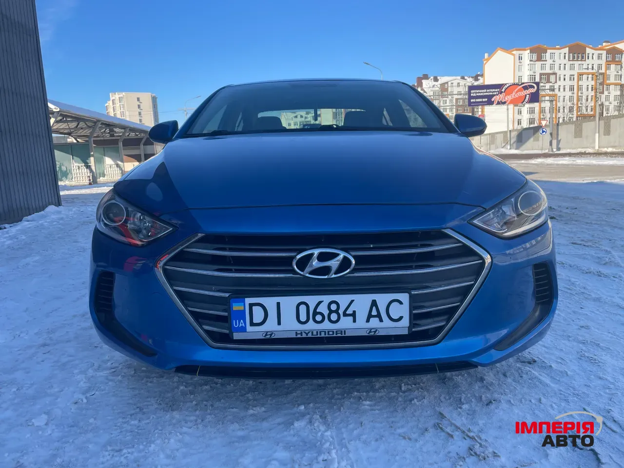 Hyundai Elantra - фото 1