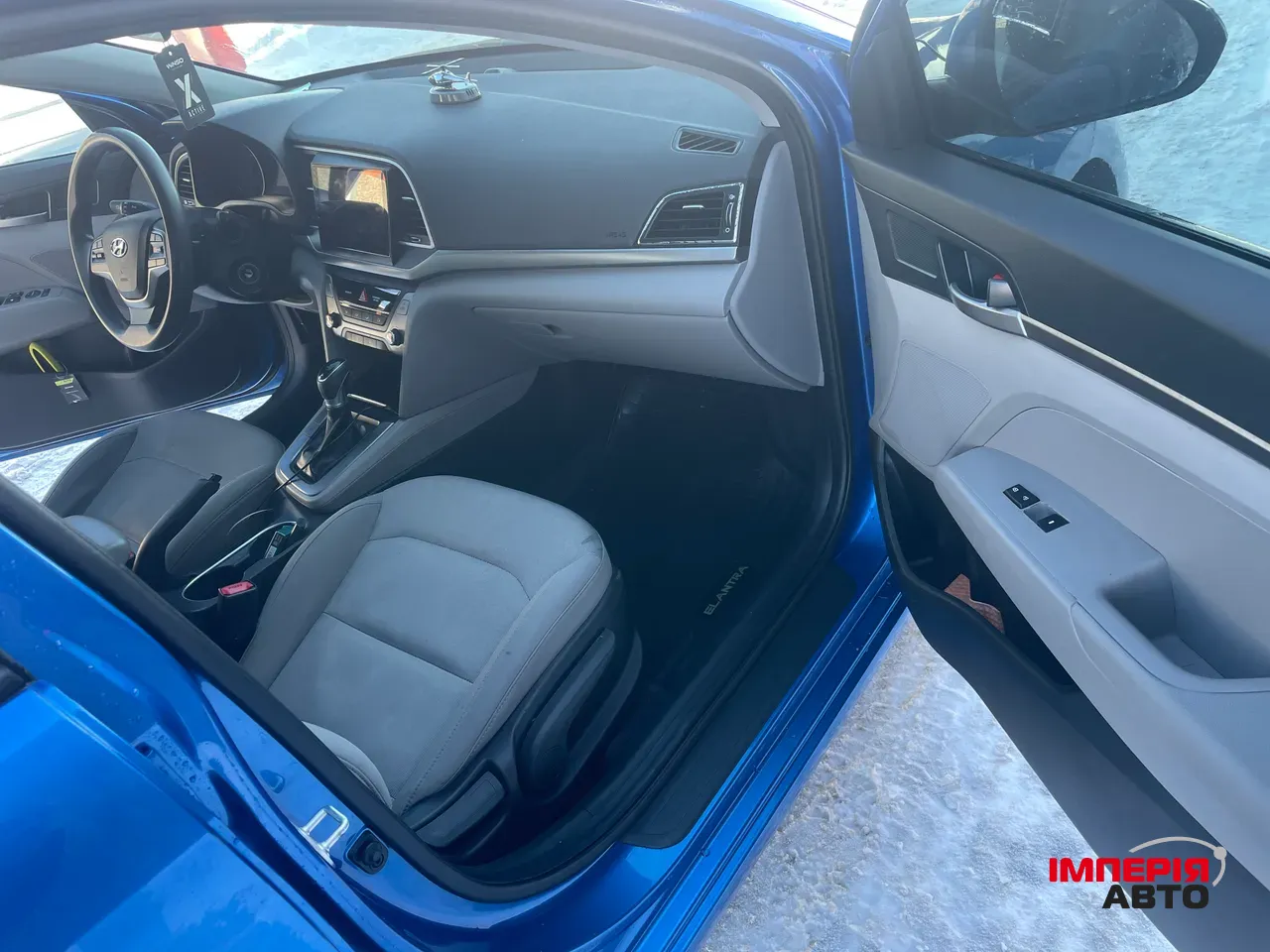 Hyundai Elantra - фото 10