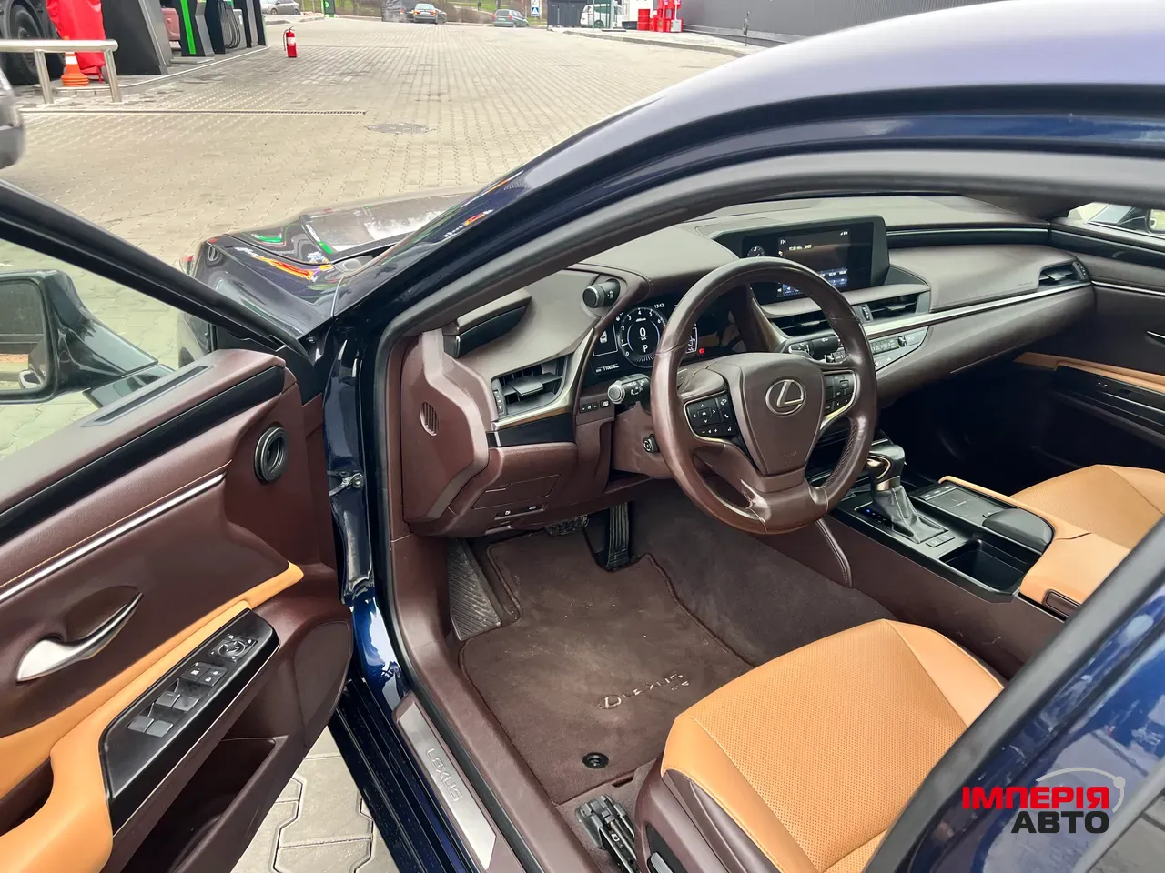 Lexus ES - фото 7