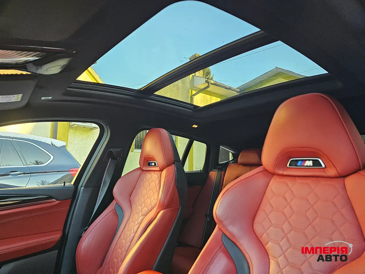 BMW X4 M - фото 18