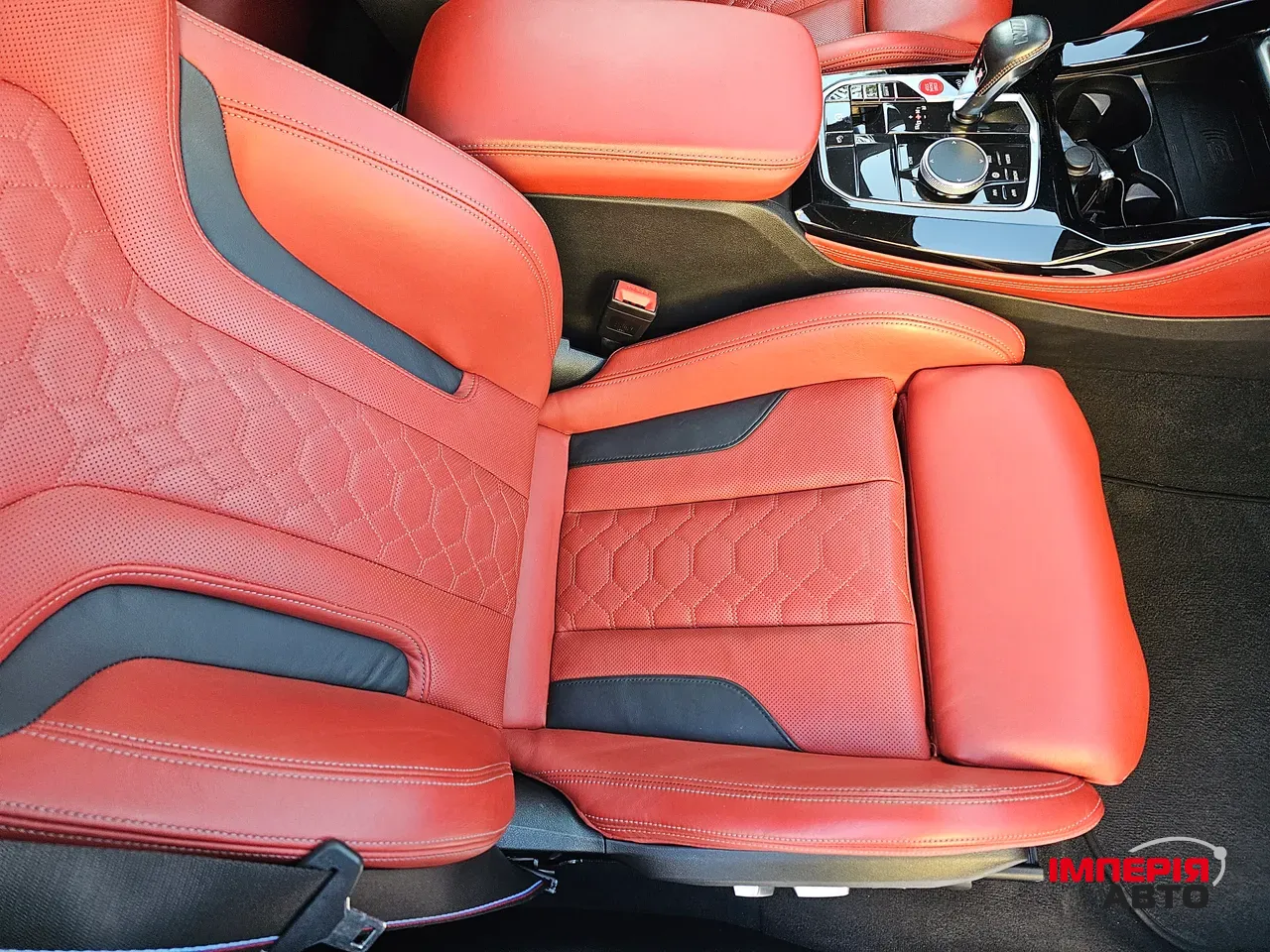 BMW X4 M - фото 15