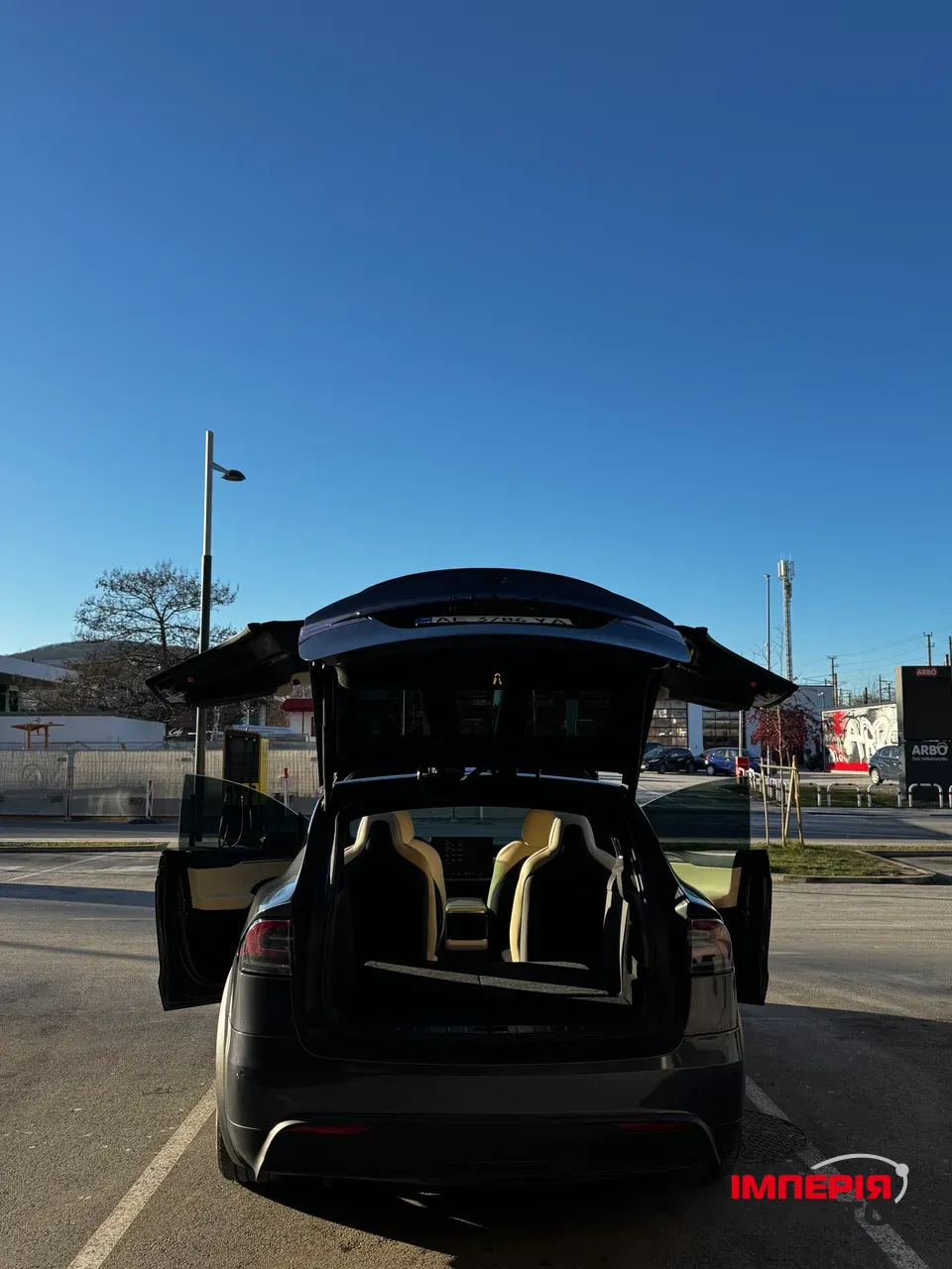 Tesla Model X - фото 18