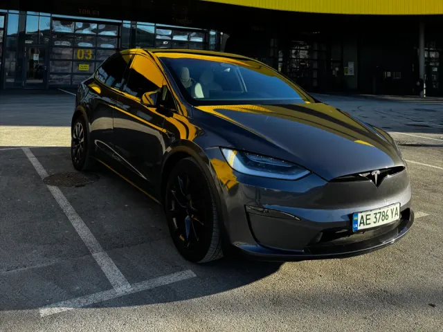 Tesla Model X - фото 4