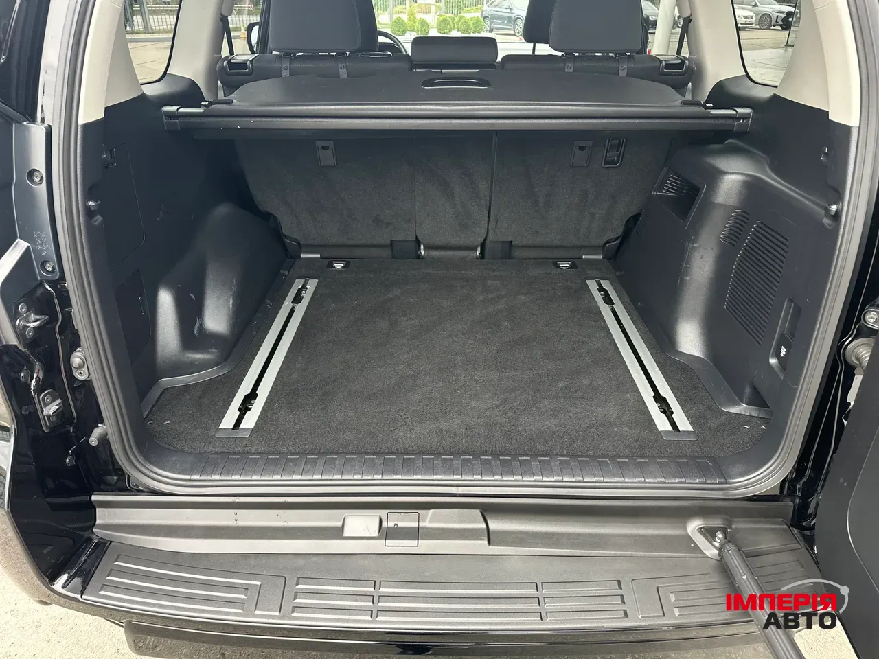 Toyota Land Cruiser Prado - фото 8