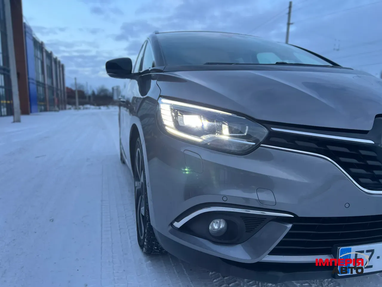 Renault Scenic - фото 13