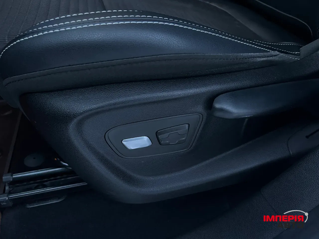 Renault Scenic - фото 25