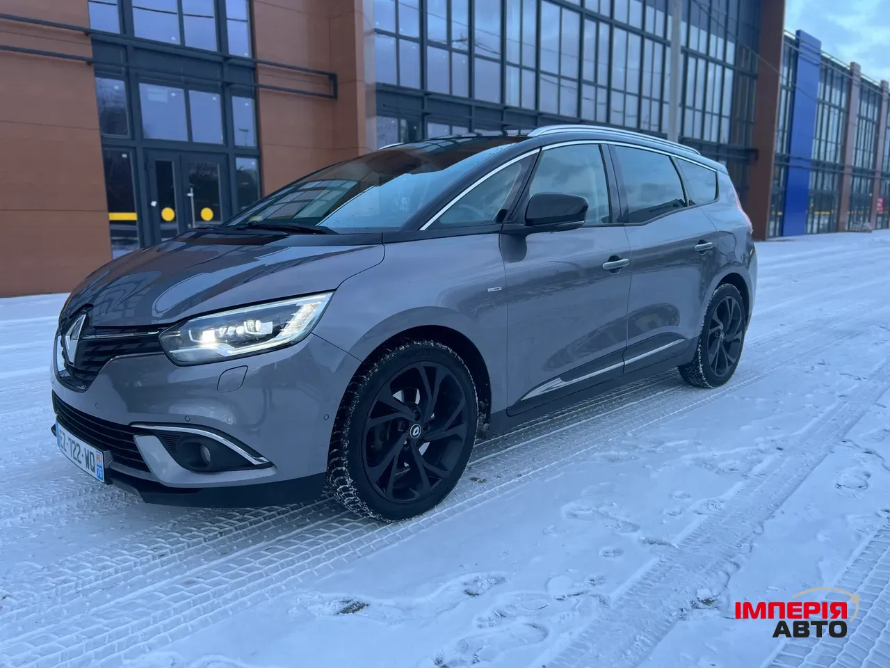 Renault Scenic - фото 2