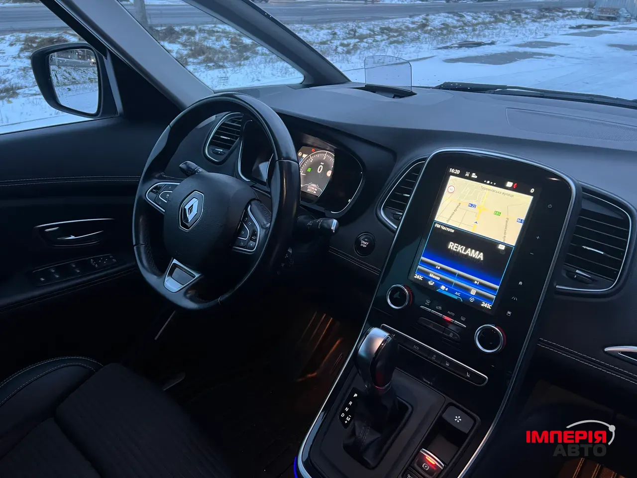 Renault Scenic - фото 38