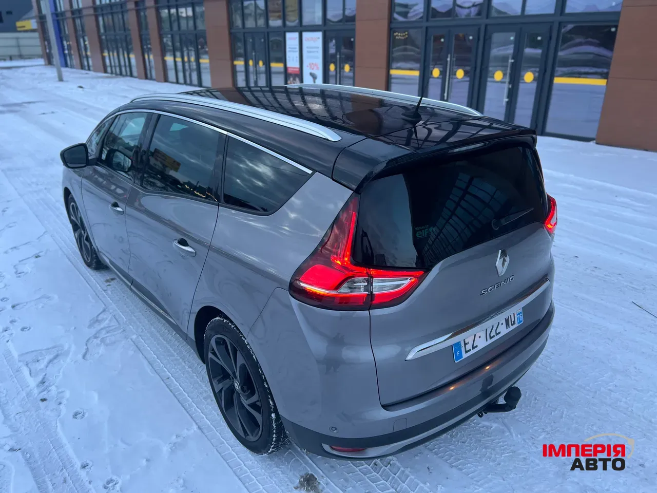 Renault Scenic - фото 11