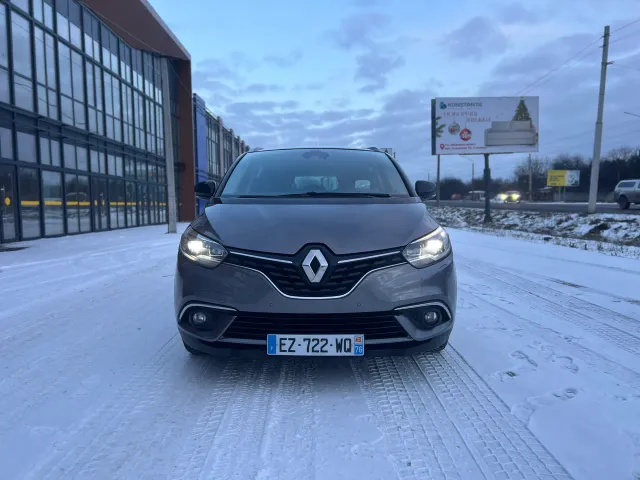 Renault Scenic - фото 1