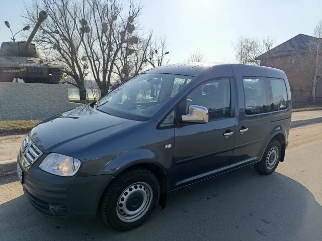 Volkswagen Caddy - фото 2