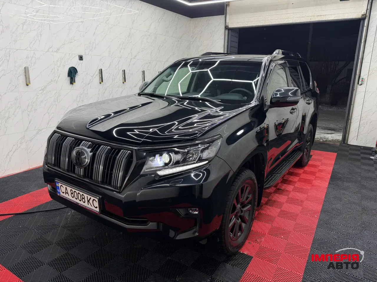 Toyota Land Cruiser Prado - фото 1